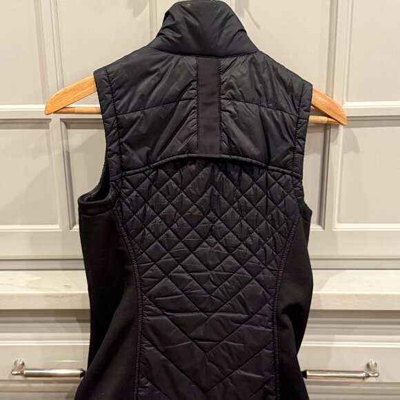 Athleta Rock Springs Quilted Vest - Picture 4 of 5